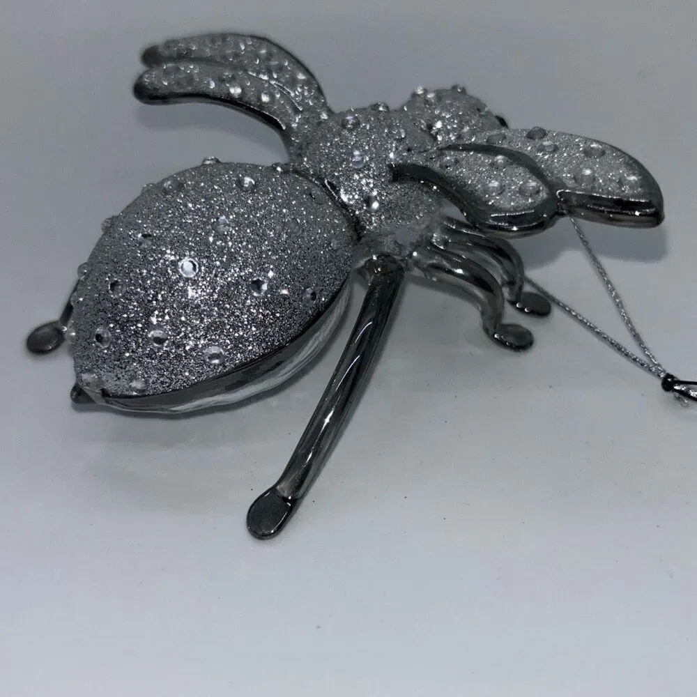 New in box Joan Rivers blown glass bee ornament silver XXV 2015